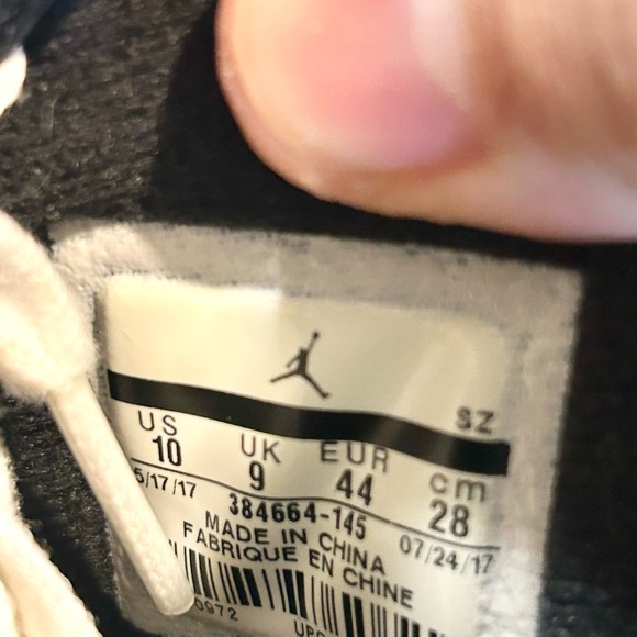 Jordan 6 Retro Gatorade size 10 384664-145 2017 PRE-OWNED - Picture 9 of 9